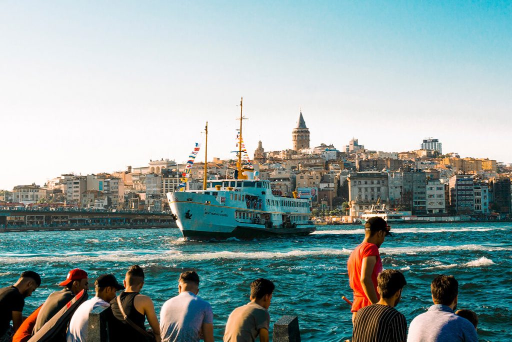 Beratung-Reisen-Türkisches Boot