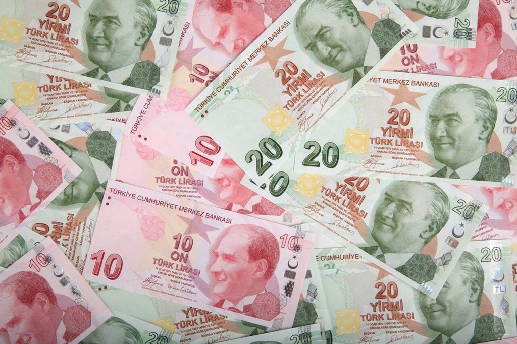 Koffer-Türkei-Währung