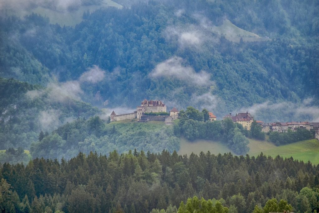 castillo-de-gruyeres-para-visitar-suiza